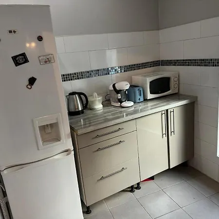 Quiet Self-catering * אוברווילייה